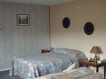 Travellers Rest Motel Salmon Arm Zewnętrze zdjęcie