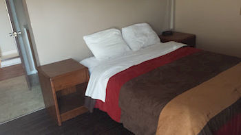 Travellers Rest Motel Salmon Arm Zewnętrze zdjęcie