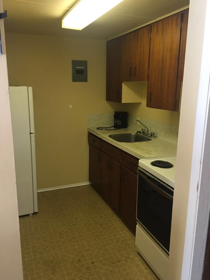 Travellers Rest Motel Salmon Arm Zewnętrze zdjęcie