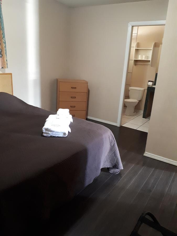 Travellers Rest Motel Salmon Arm Zewnętrze zdjęcie